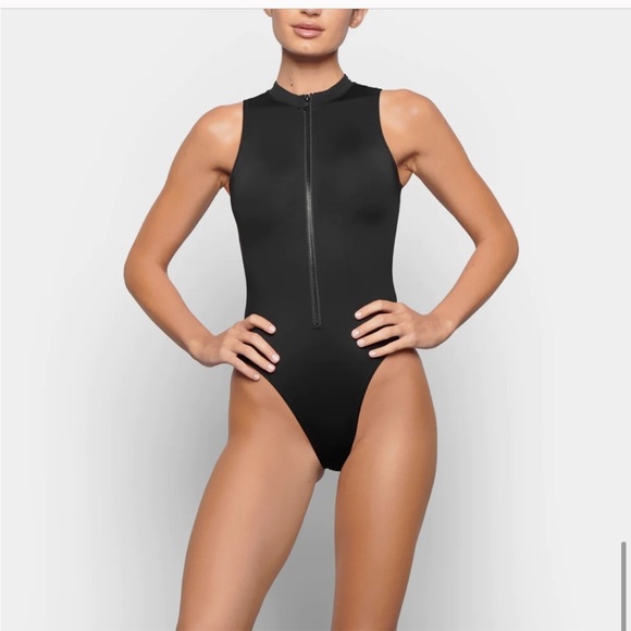 NWT! SKIMS Signature Swim Sport Zip Front Sleeveless One Piece neon citrus XXS - Picture 8 of 8